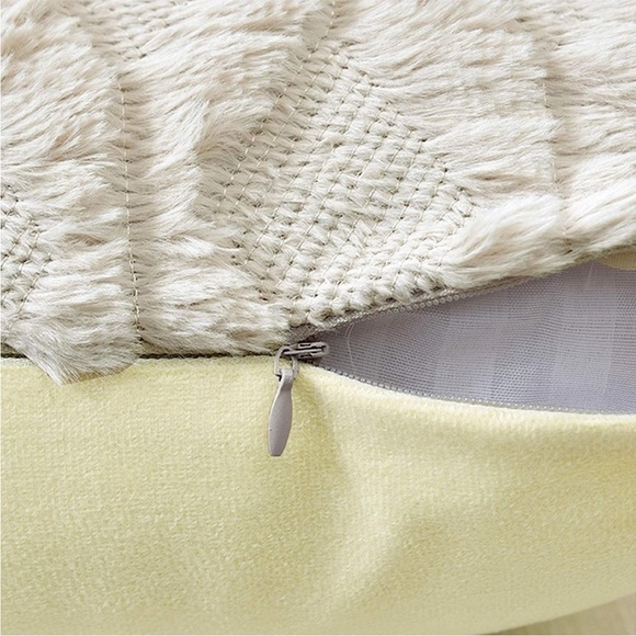 Light Cream Farmhouse Pillow Cover Furry Faux Luxury Soft Warm Pillow Case Set - Picture 5 of 6